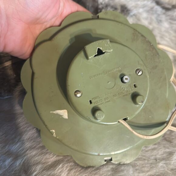 Vintage General Electric wall clock (4175) - Picture 4 of 4